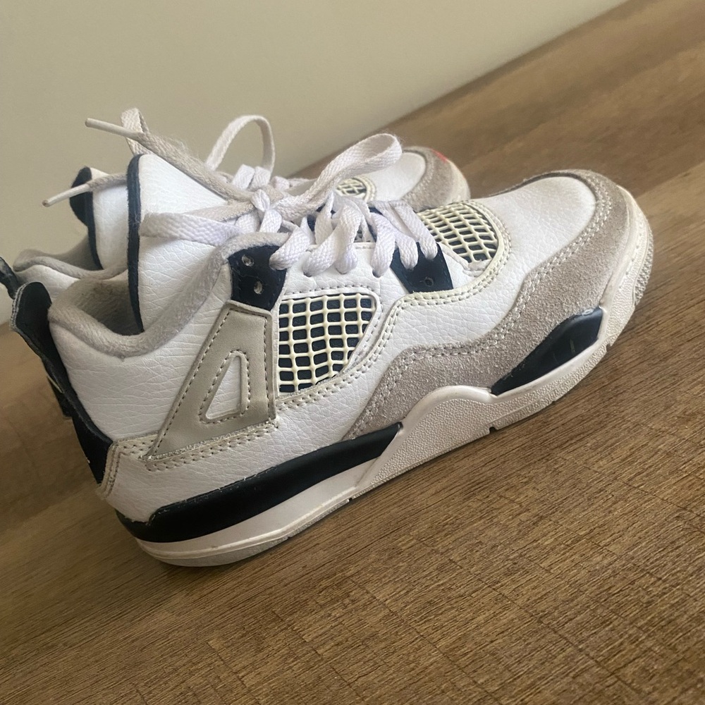 Jordan Retro 4